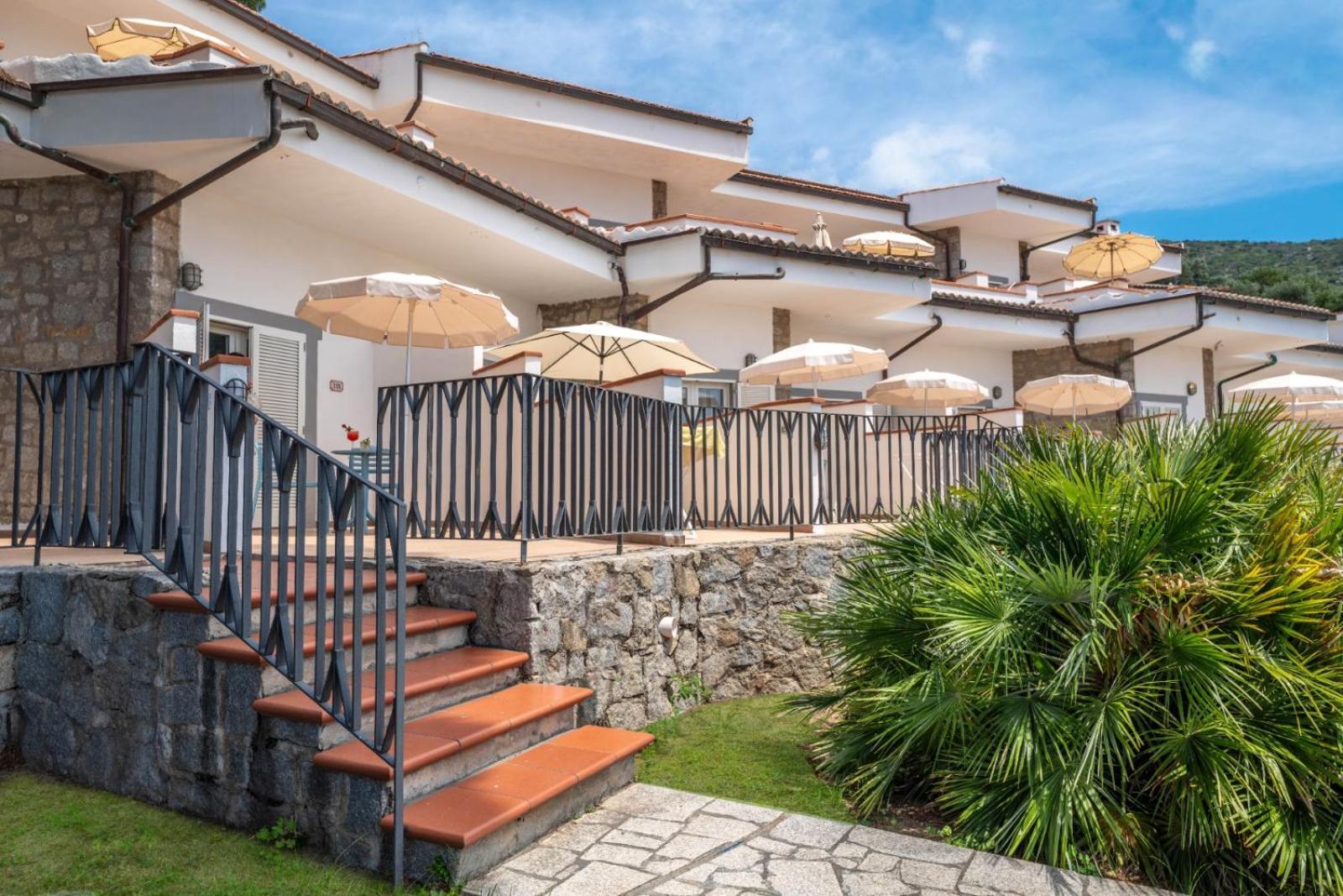Hotel Baia Imperiale Spiaggia di Cavoli Kültér fotó